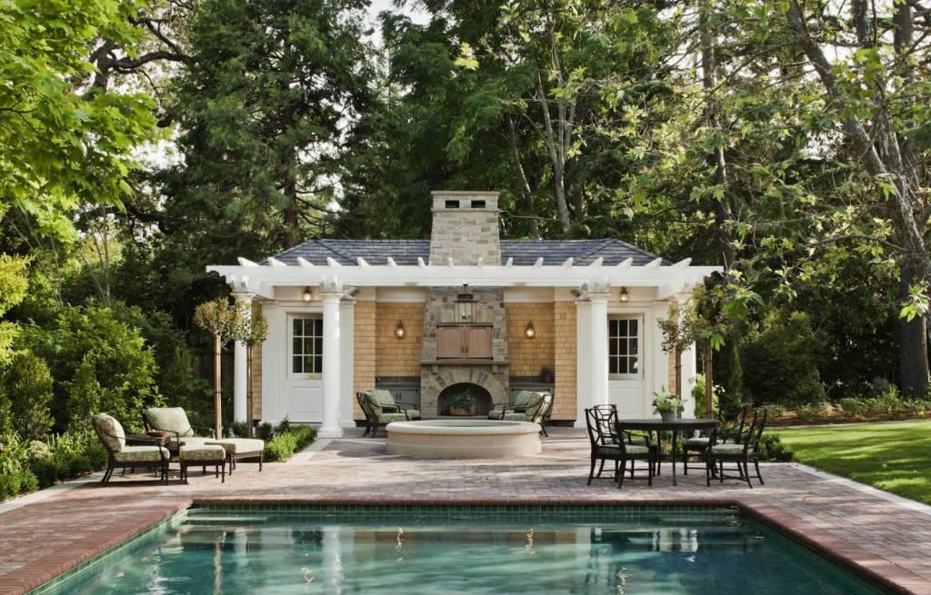 Pool House - Summer Kitchen