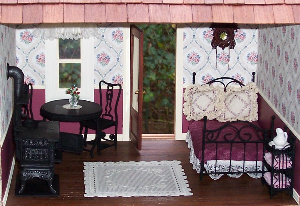 Adams The Greenleaf Miniature Community