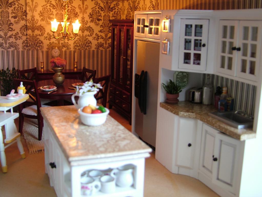 Bellingham Farmhouse The Greenleaf Miniature Community