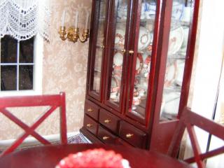 Dining room detail